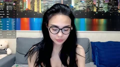 Kwan online show from December 2024 10:55:01 AM