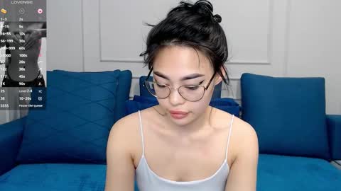 Kwan online show from February 2025 12:09:02 PM