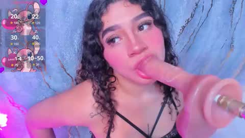 little_valentinaa online show from December 2025 11:52:01 AM