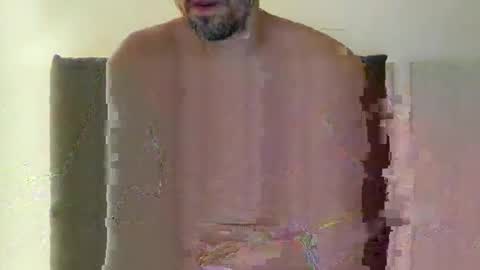 Snapshot of littlebigrabbit chatting on October 2025 09:37:01 PM LittleBigRabbit online show from October 2025 09:37:01 PM