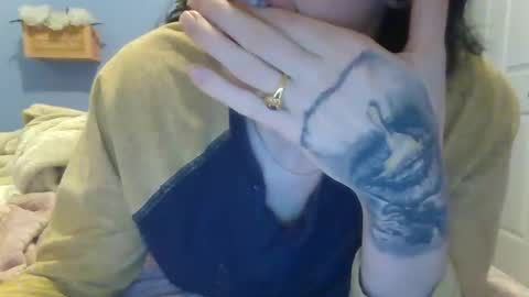 Snapshot of littlebitchalicyah chatting on January 2025 02:41:01 AM alicyah online show from January 2025 02:41:01 AM