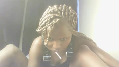 Snapshot of littlebunny2_ chatting on December 2025 02:24:02 PM littlebunny2 online show from December 2025 02:24:02 PM