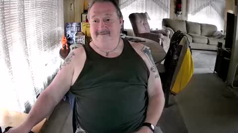 Snapshot of littled83057 chatting on May 2026 06:05:01 PM Littled83057 online show from May 2026 06:05:01 PM