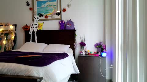 littledeathtrap online show from September 2025 07:04:01 PM