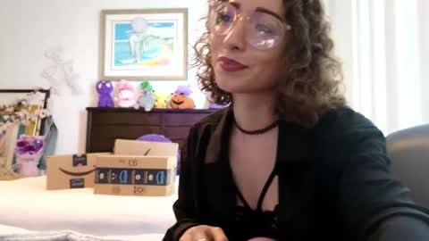 littledeathtrap online show from December 2025 07:33:02 PM