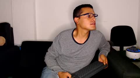 Manu online show from September 2025 02:57:01 AM