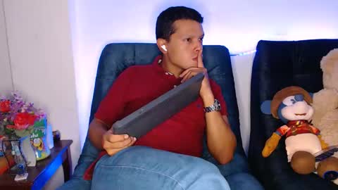 Snapshot of littledicklatin chatting on April 2026 04:10:02 AM Manu online show from April 2026 04:10:02 AM
