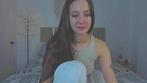 Lana online show from December 2025 07:50:01 AM