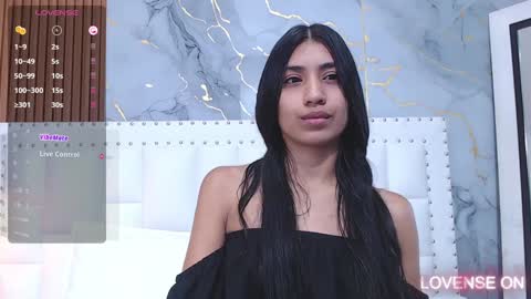 Snapshot of littlee_emilyy_ chatting on January 2025 09:13:02 AM Emily online show from January 2025 09:13:02 AM