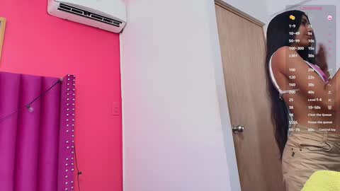 Snapshot of littlee_emilyy_ chatting on January 2025 02:58:02 AM Emily online show from January 2025 02:58:02 AM