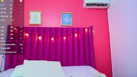 Snapshot of littlee_emilyy_ chatting on February 2025 02:50:02 AM Emily online show from February 2025 02:50:02 AM