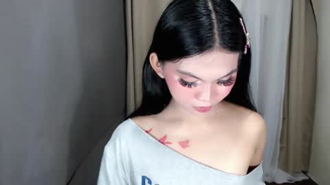 Snapshot of littlelace_ chatting on May 2026 11:01:04 PM littlelace_ online show from May 2026 11:01:04 PM