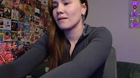 LillleLinn online show from December 2025 06:03:01 PM