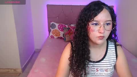 Snapshot of littlelion18 chatting on February 2026 02:01:02 PM isabella online show from February 2026 02:01:02 PM