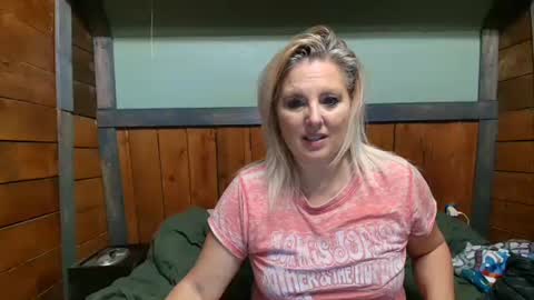 lisanixs online show from November 2025 09:03:02 PM