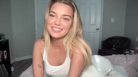 Marciabrady online show from January 2025 07:12:01 PM