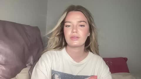 Marciabrady online show from October 2025 09:36:02 PM