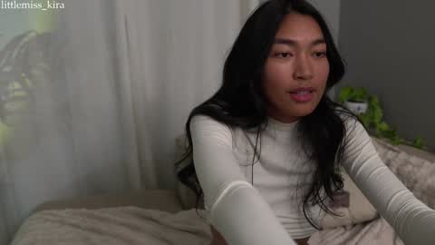 Snapshot of littlemiss_kira chatting on December 2024 04:25:01 AM Kira online show from December 2024 04:25:01 AM