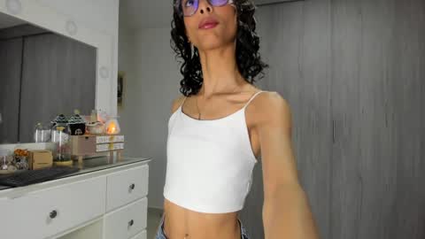 Luna online show from December 2024 11:30:01 AM