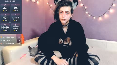 Felix online show from February 2025 10:23:02 PM