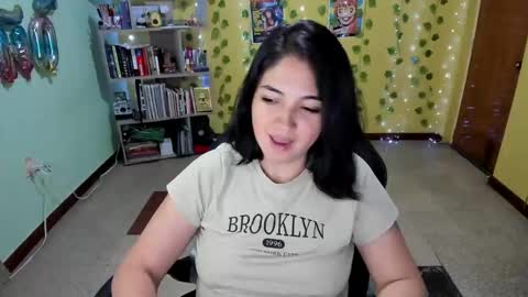 Mia  Wednesday to Sunday 730 am to 1030 am Colombian Hour D online show from January 2025 04:28:02 AM