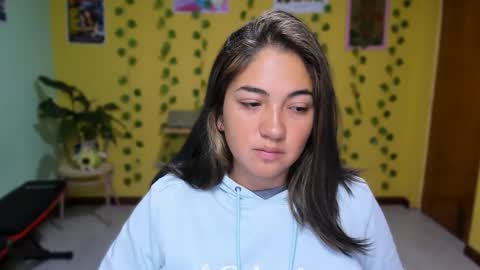 Mia  Wednesday to Sunday 730 am to 1030 am Colombian Hour D online show from March 2026 02:39:01 AM