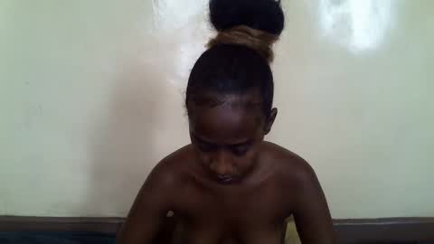 littlesandie online show from February 2025 09:00:01 AM