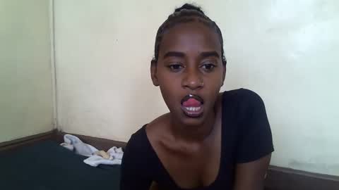 littlesandie online show from March 2025 05:49:02 AM