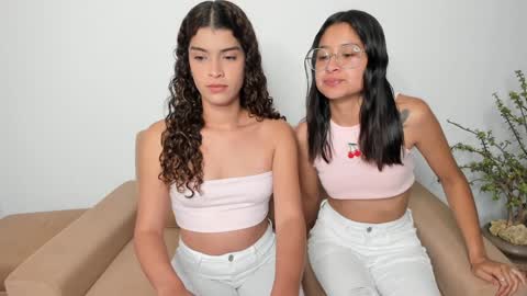 - Eileen - Izzy - Stiven online show from January 2026 12:46:02 AM