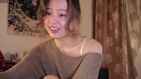Snapshot of littlesora chatting on May 2026 01:47:02 AM Ayumi or Yumi online show from May 2026 01:47:02 AM