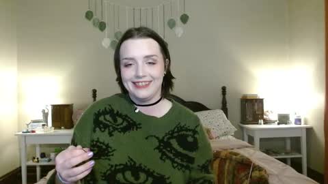 Snapshot of littlestpuppet chatting on May 2026 12:04:01 AM Kori online show from May 2026 12:04:01 AM