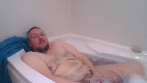 Snapshot of littlesubbear chatting on May 2026 01:49:02 PM littlesubbear online show from May 2026 01:49:02 PM