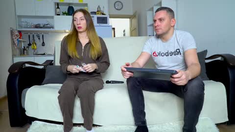 Little Tifany online show from November 2025 11:03:01 AM