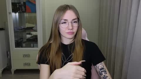 Eliana online show from December 2024 01:21:01 PM