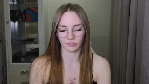 Eliana online show from December 2024 02:49:02 PM