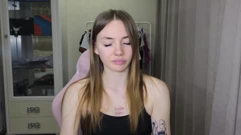 Eliana online show from January 2025 11:06:01 AM