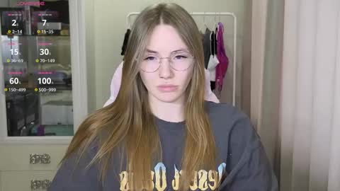 Eliana online show from February 2025 11:03:01 AM