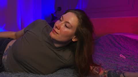 Liv 3 online show from September 2025 03:38:02 PM