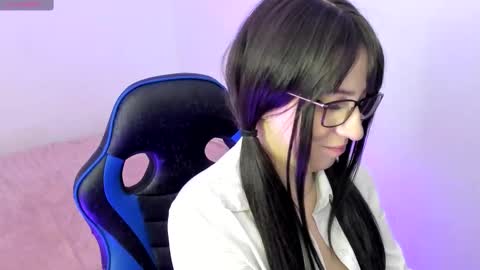 Liz online show from October 2025 03:51:02 AM