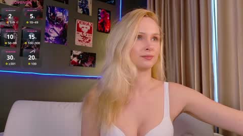Snapshot of livia_place chatting on May 2026 01:29:01 PM Livia online show from May 2026 01:29:01 PM