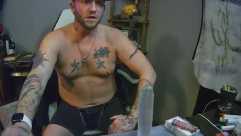 livingpuddle online show from November 2025 11:37:01 PM