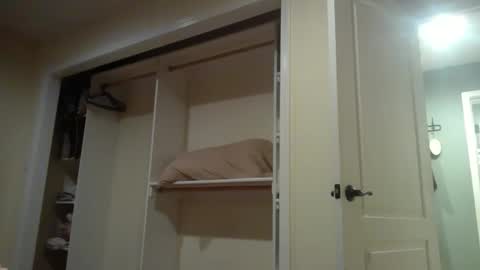 Liv Mirage online show from October 2025 07:19:01 AM