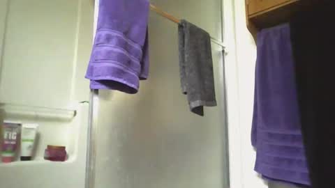 Liv Mirage online show from November 2025 08:10:01 PM