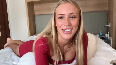 olivia online show from December 2025 03:16:02 AM