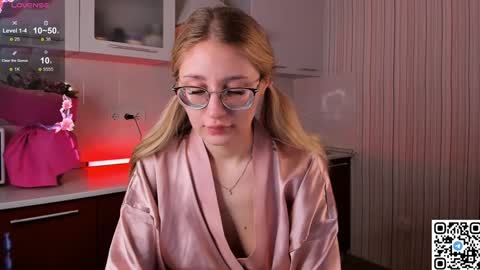 Snapshot of livyybosom chatting on February 2025 04:43:01 PM My name is Livy Nice to meet you Thumbs up please its important online show from February 2025 04:43:01 PM