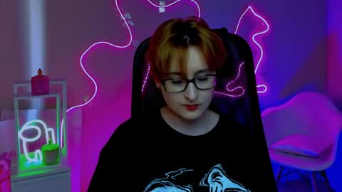 Snapshot of lixeluna chatting on April 2026 06:33:01 AM LixeLuna online show from April 2026 06:33:01 AM
