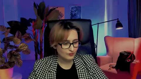 Snapshot of lixeluna chatting on May 2026 06:55:01 AM LixeLuna online show from May 2026 06:55:01 AM