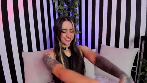 Liz  online show from September 2025 12:09:01 PM