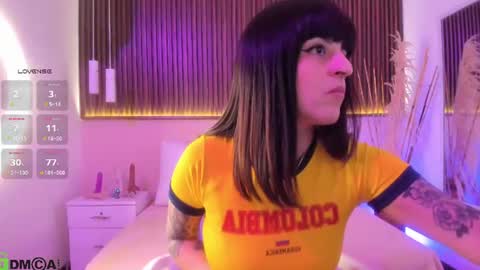 Snapshot of liz_grey_ chatting on June 2026 02:43:02 AM online show from June 2026 02:43:02 AM