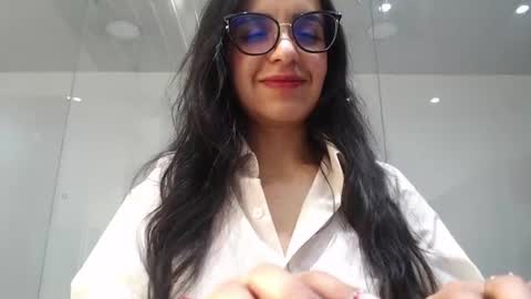 Snapshot of lizeth_white chatting on June 2026 08:32:02 PM lizeth_white online show from June 2026 08:32:02 PM